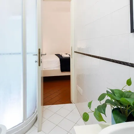 Apartment Faenza Florenz
